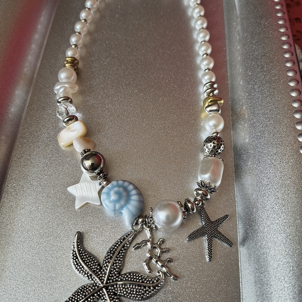 3 Pc Silver and Blue Beach Scape Charm Necklace X2 Earrings - Picture 9 of 14